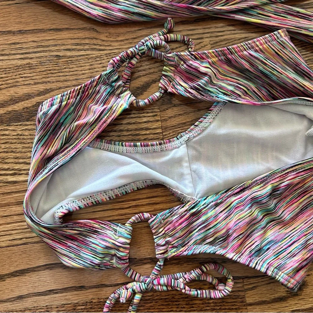 Roxy swim NWOT medium bikini twist bandeau multicolored fine stripes - Picture 4 of 12
